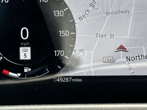Used 2021 Land Rover Range Rover Velar R-Dynamic S AWD/4WD image 33