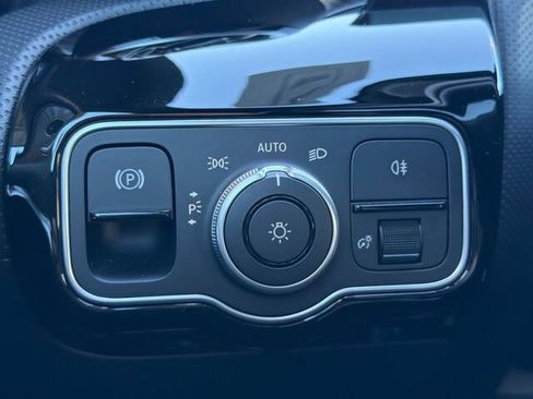 Certified 2025 Mercedes-Benz CLA 250 image 32