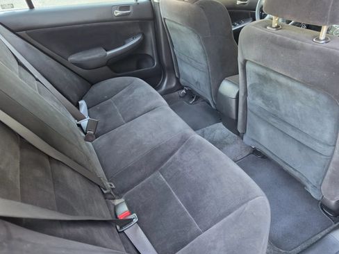 Used 2006 Honda Accord VP image 12