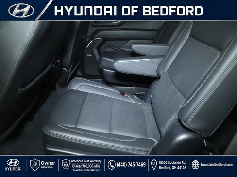 Used 2025 GMC Yukon Denali AWD/4WD image 21