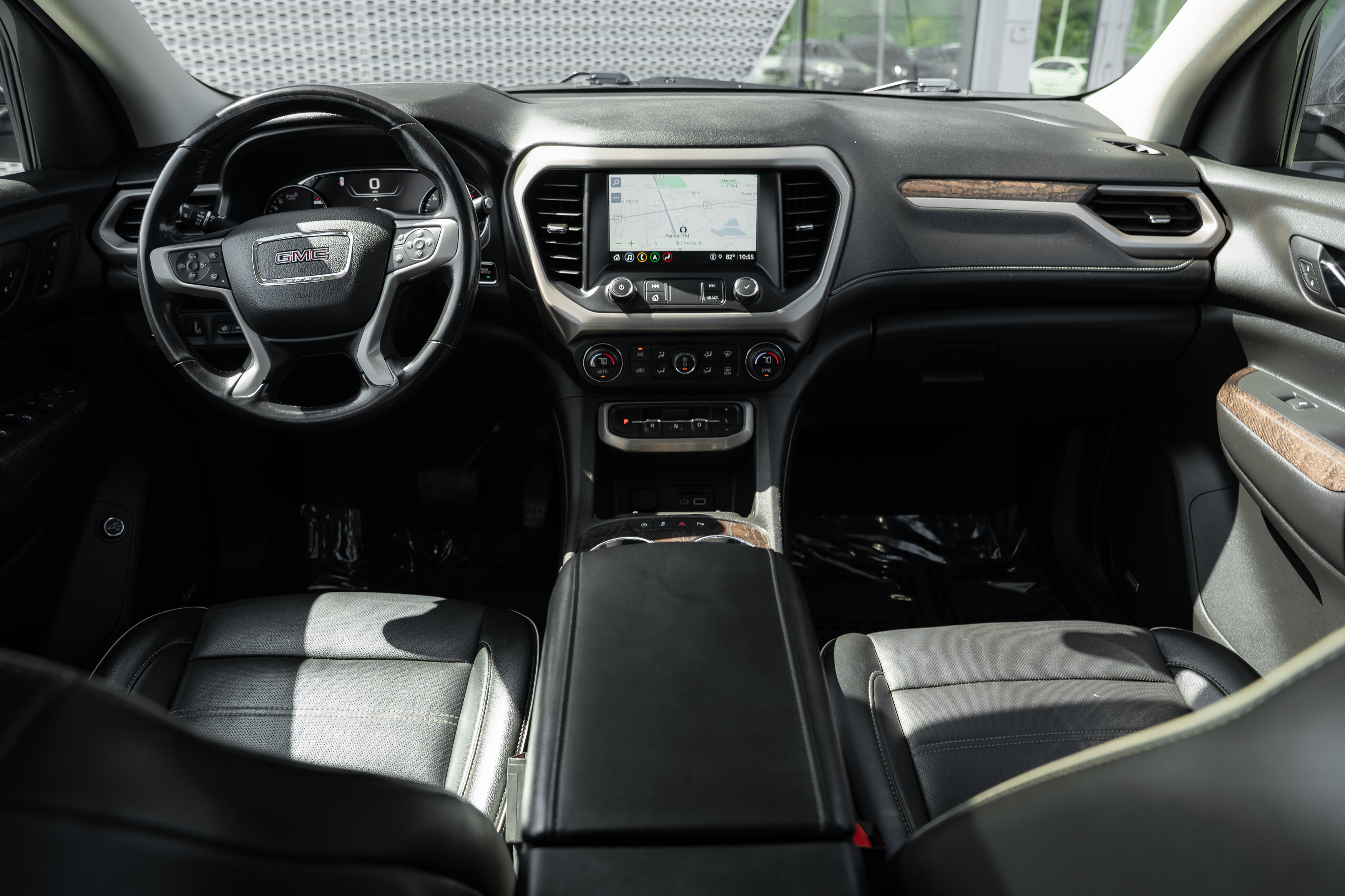 Used 2021 GMC Acadia Denali w/ Denali Ultimate Package AWD/4WD image 8