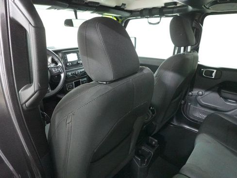 Used 2018 Jeep Wrangler Unlimited Sport image 24