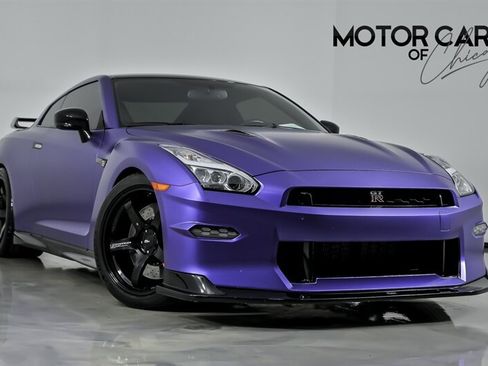 Used 2024 Nissan GT-R Premium w/ Premium Interior Package AWD/4WD image 1