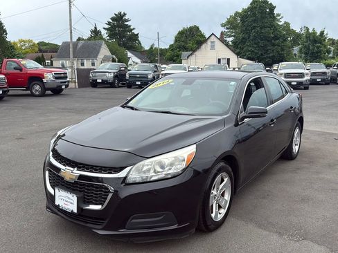 Used 2014 Chevrolet Malibu LT FWD image 2