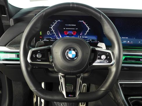 Used 2023 BMW 740i w/ Parking Assistance Package image 26