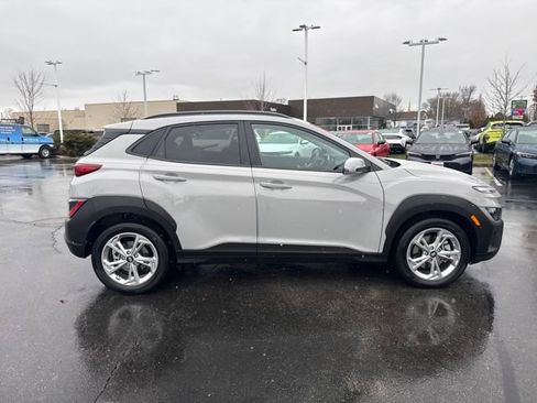 Used 2023 Hyundai Kona SEL w/ Convenience Package image 6