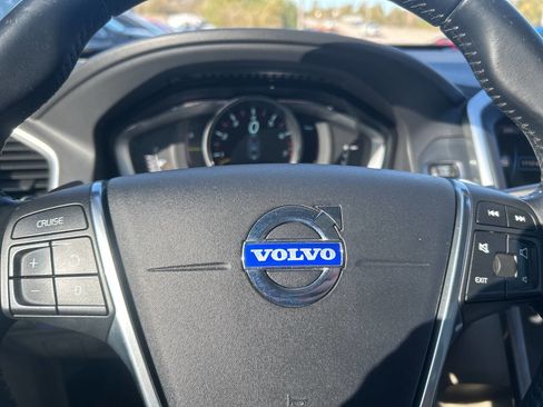Used 2015 Volvo XC60 T6 Premier Plus image 22