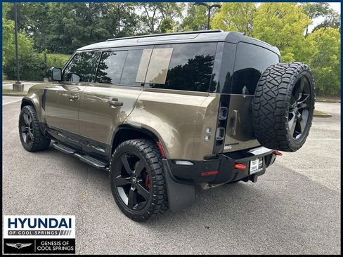 Used 2025 Land Rover Defender 110 X AWD/4WD image 5