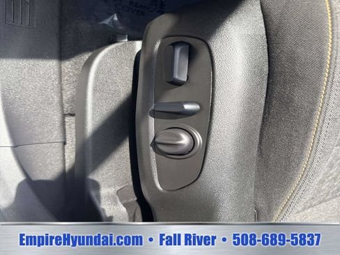 Used 2024 Chevrolet Equinox LT AWD/4WD image 21