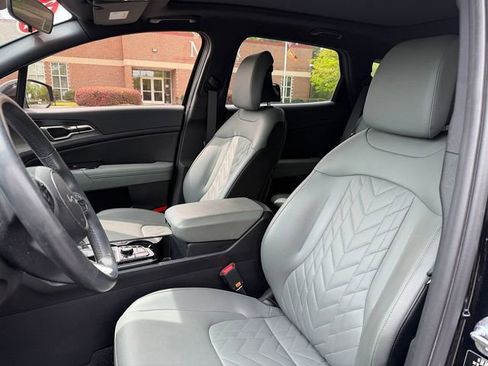 Certified 2023 Kia Sportage X-Line w/ X-Line Premium Package image 5