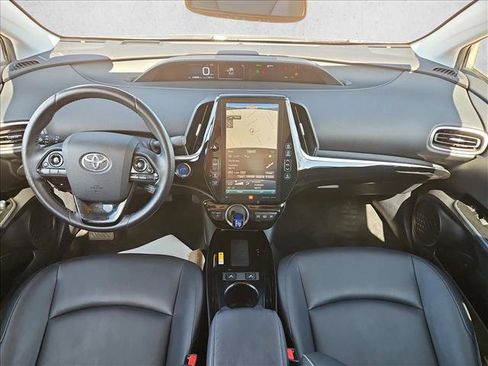 Used 2020 Toyota Prius Prime Limited FWD image 17
