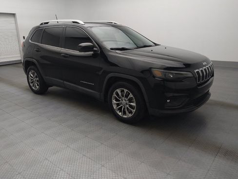 Used 2020 Jeep Cherokee Latitude Plus image 11