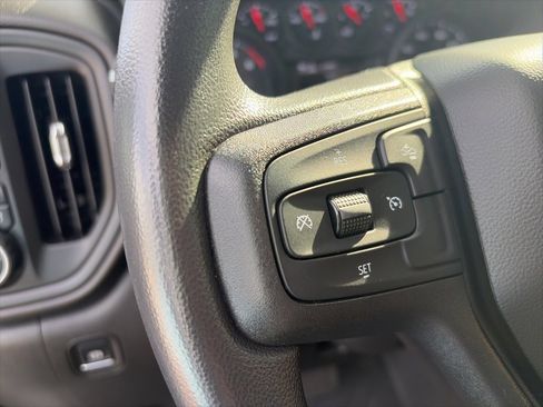 Used 2024 Chevrolet Silverado 2500 Custom w/ Custom Value Package image 18