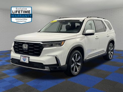 Certified 2025 Honda Pilot Elite image 1