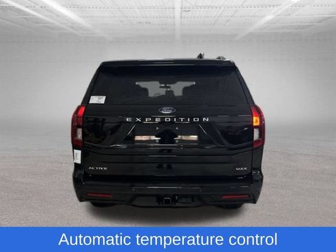Used 2025 Ford Expedition Max Active AWD/4WD image 8