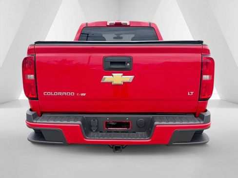 Used 2018 Chevrolet Colorado LT AWD/4WD image 6