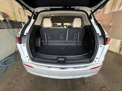 Certified 2023 Buick Enclave Essence image 25