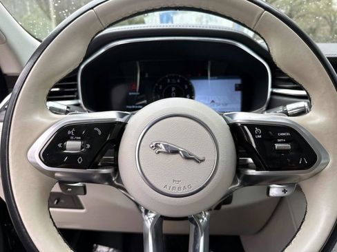 Used 2021 Jaguar F-PACE S image 28