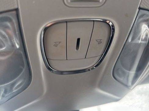 Used 2020 Jeep Compass Limited image 35