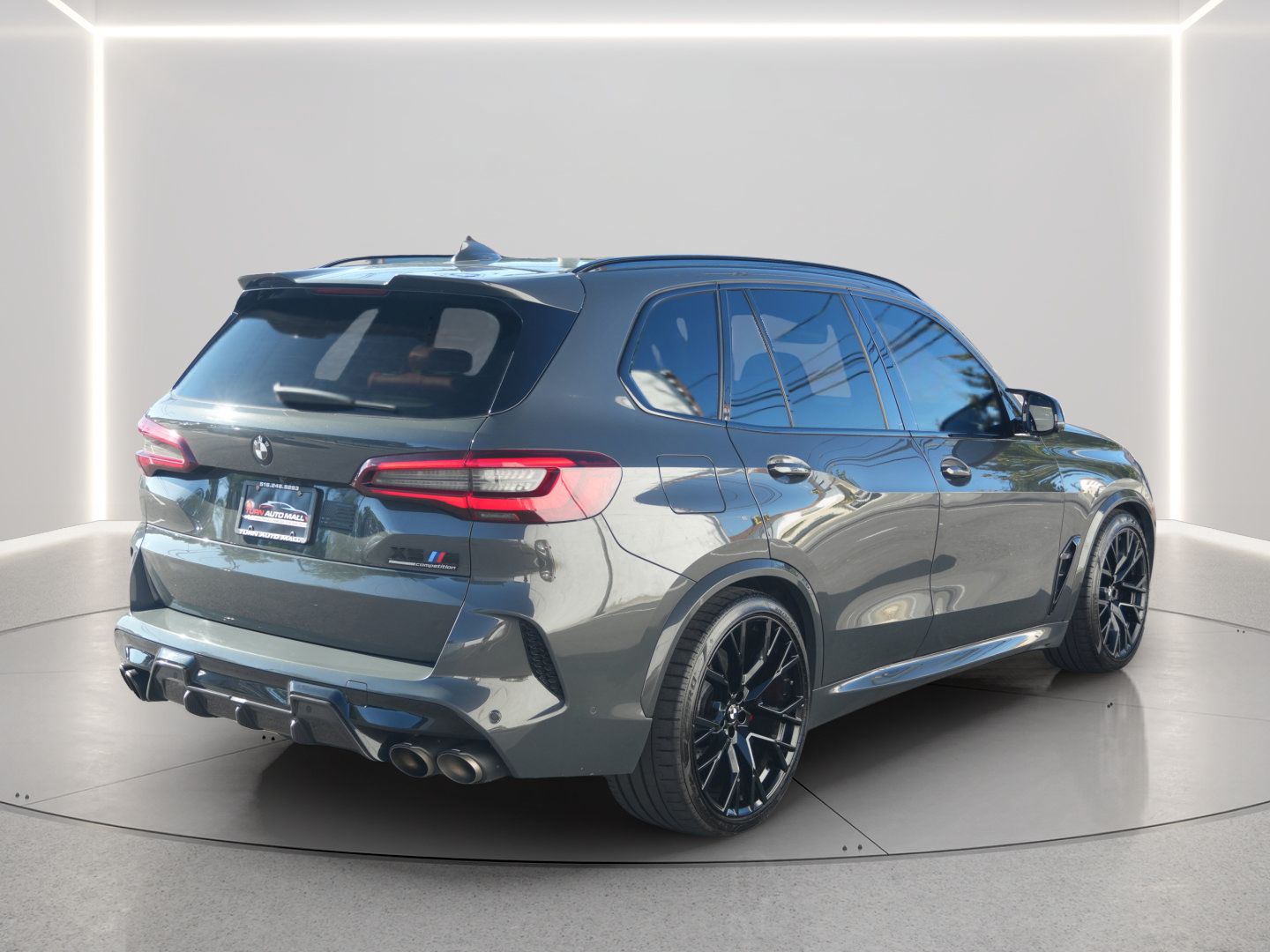 Used 2022 BMW X5 M w/ Competition Package 2 AWD/4WD image 5