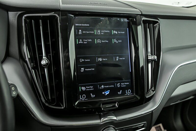 Used 2019 Volvo XC60 T6 Momentum w/ Multimedia Package AWD/4WD image 27