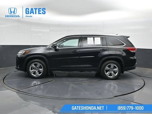 Used 2019 Toyota Highlander Limited AWD/4WD image 7