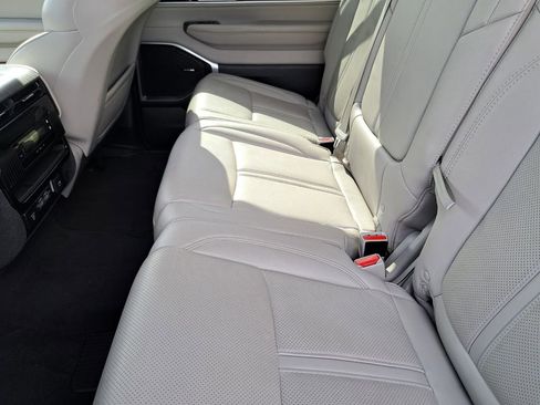 Used 2024 Jeep Wagoneer L Series II image 21