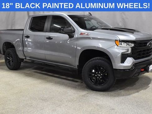 Used 2024 Chevrolet Silverado 1500 LT Trail Boss w/ Convenience Package II image 3