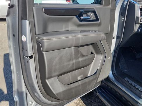 New 2026 GMC Yukon XL Elevation image 11