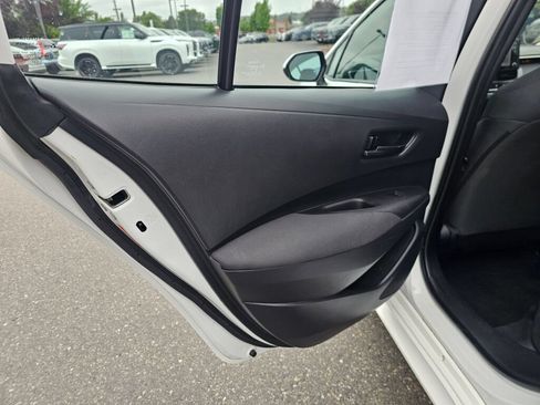 Used 2022 Toyota Corolla LE FWD image 19
