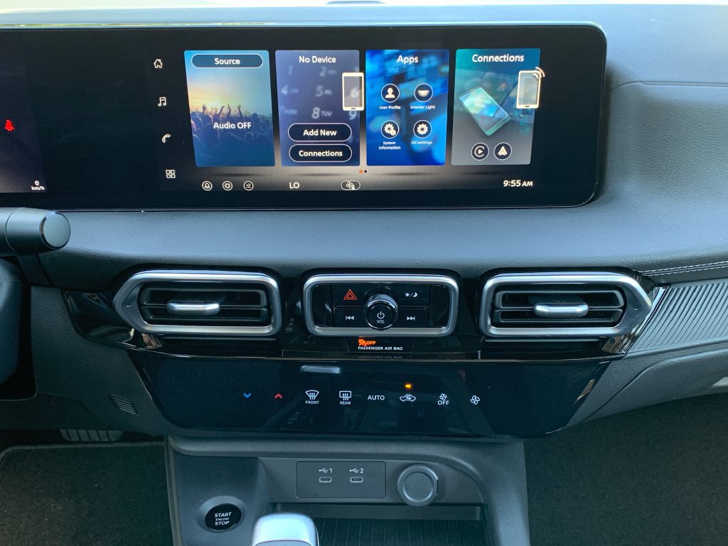 New 2027 Nissan Sentra SV w/ Floor Mat Package FWD image 12