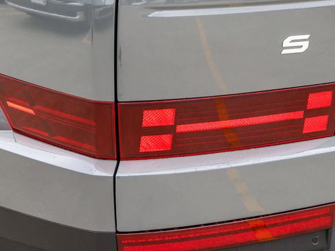 New 2026 Hyundai Santa Fe SE image 9