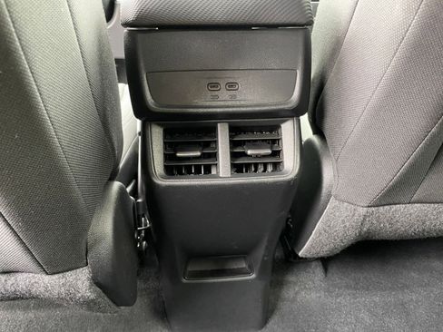 Used 2025 Chevrolet Equinox LT image 23