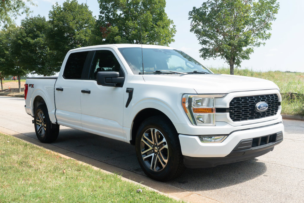 Used 2021 Ford F150 XL w/ STX Appearance Package RWD image 3