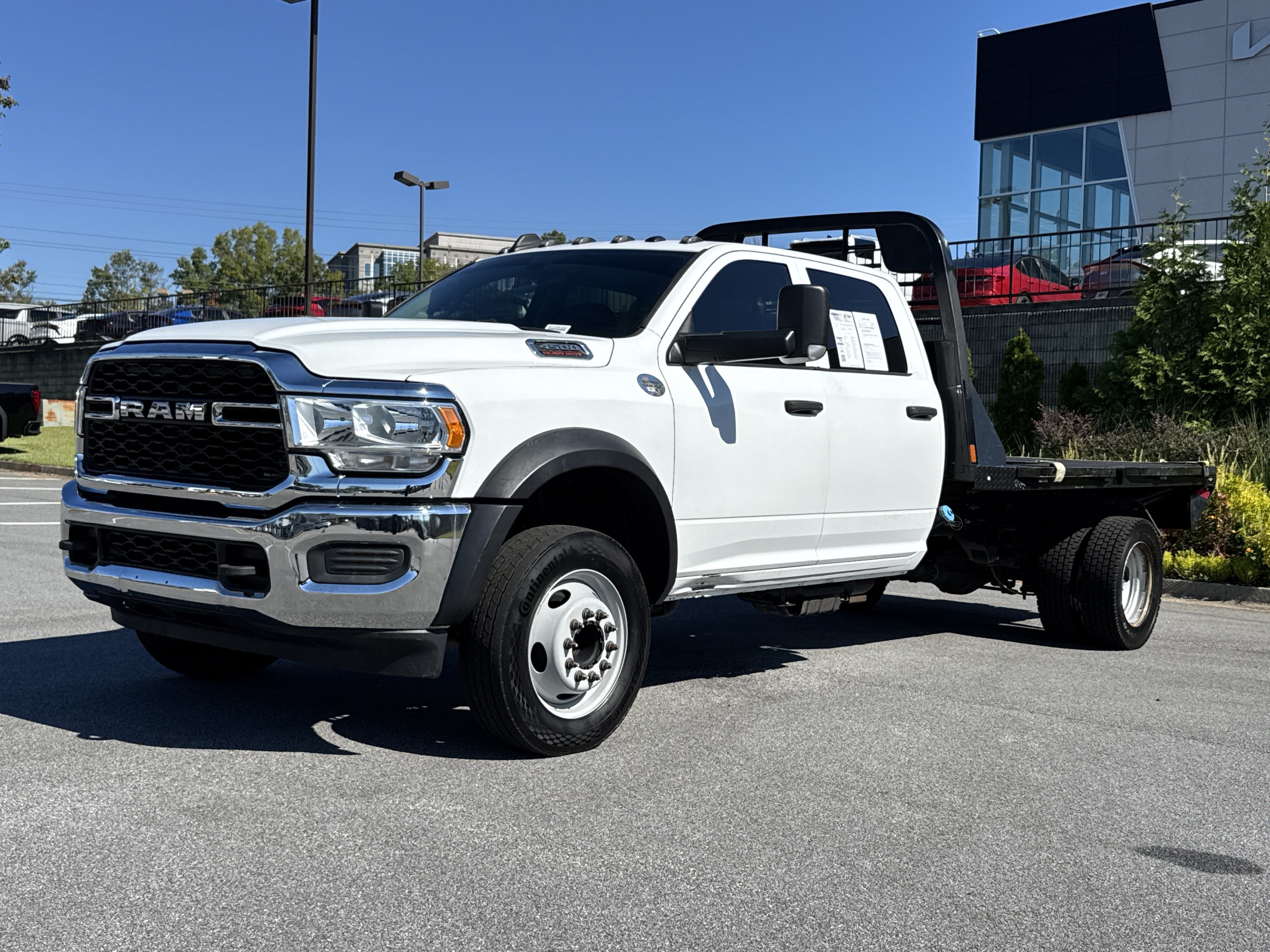 Used 2020 RAM 4500 Tradesman w/ Chrome Appearance Group RWD image 5