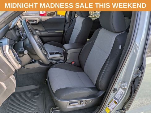 Used 2023 Toyota Tacoma TRD Sport image 8