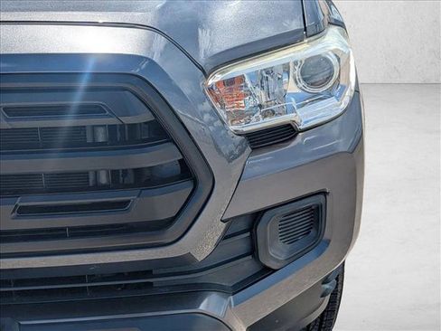 Used 2019 Toyota Tacoma SR w/ SR Convenience Package RWD image 9