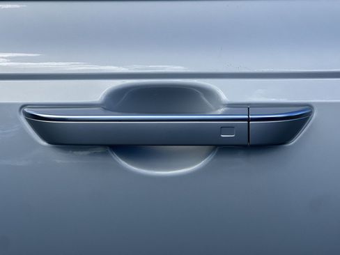 New 2027 Kia Carnival SX Prestige FWD image 16