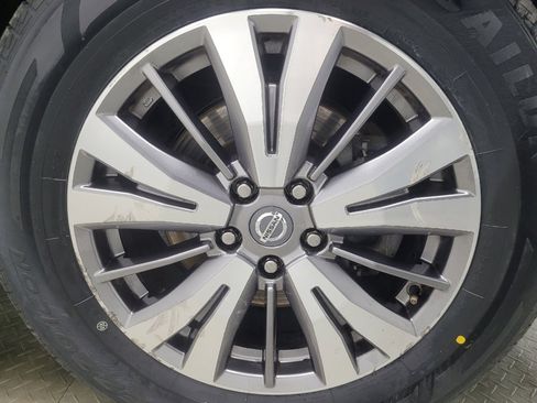 Used 2019 Nissan Pathfinder SL image 31