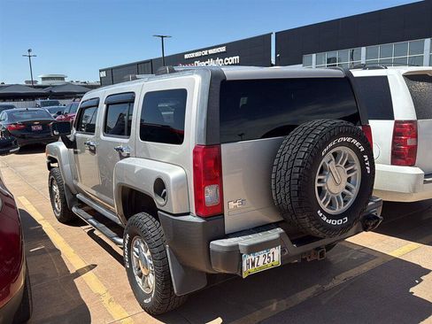 Used 2008 HUMMER H3 Alpha AWD/4WD image 10