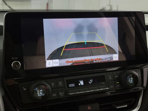 Used 2025 Toyota Grand Highlander FWD image 21