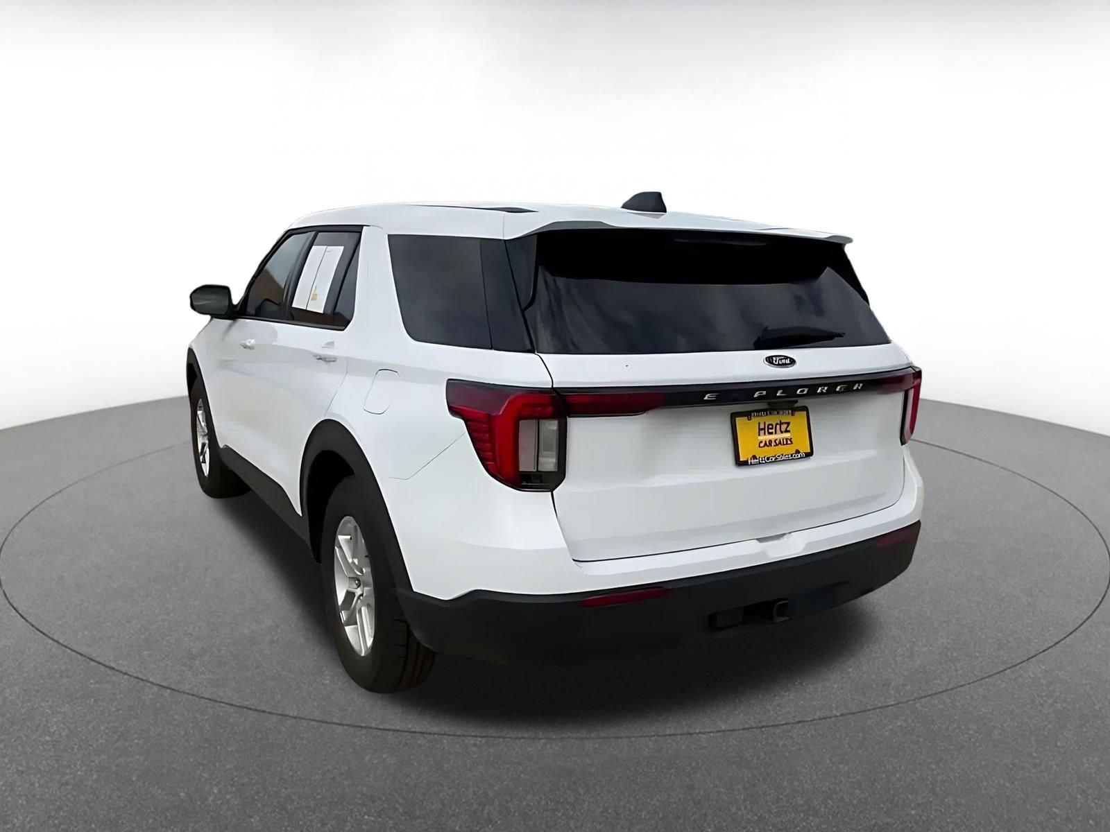 Used 2026 Ford Explorer Active RWD image 10