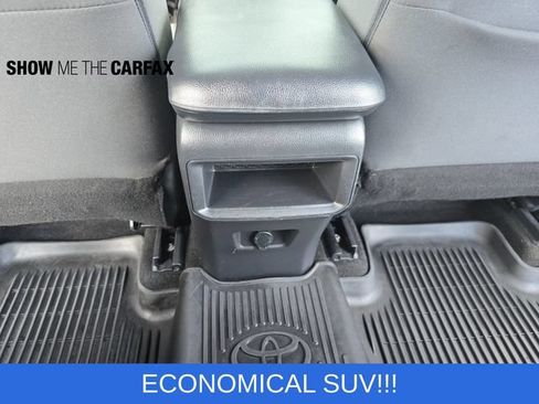 Used 2020 Toyota RAV4 LE AWD/4WD image 16