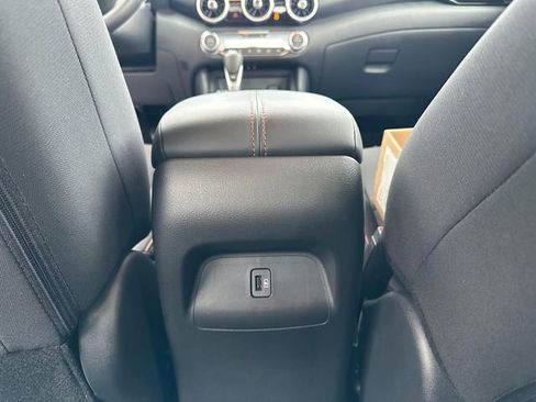 Used 2025 Nissan Sentra SR image 21