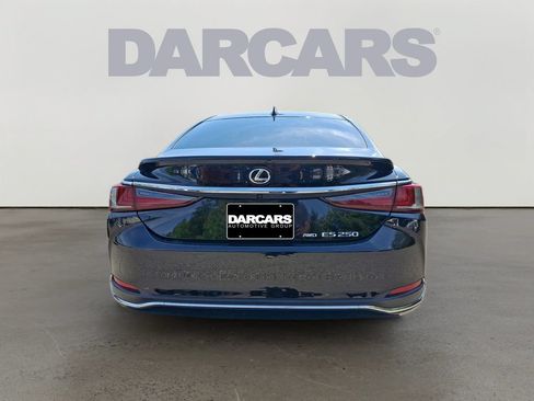 Used 2023 Lexus ES 250 w/ Premium Package AWD/4WD image 5