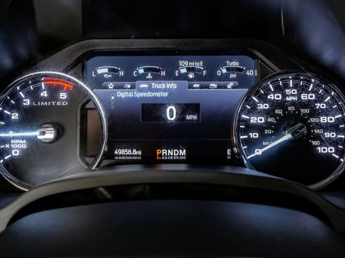 Used 2022 Ford F450 Limited w/ FX4 Off-Road Package AWD/4WD image 18