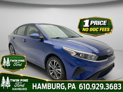Used 2023 Kia Forte LXS FWD image 1