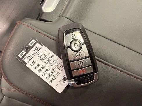 Used 2025 Ford Expedition Active image 49