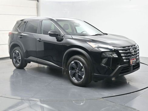 Certified 2024 Nissan Rogue SV w/ SV Premium Package AWD/4WD image 20