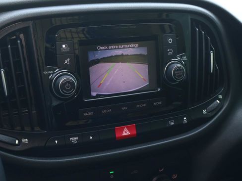 Used 2021 RAM ProMaster City Tradesman SLT w/ Window Group 05 FWD image 21